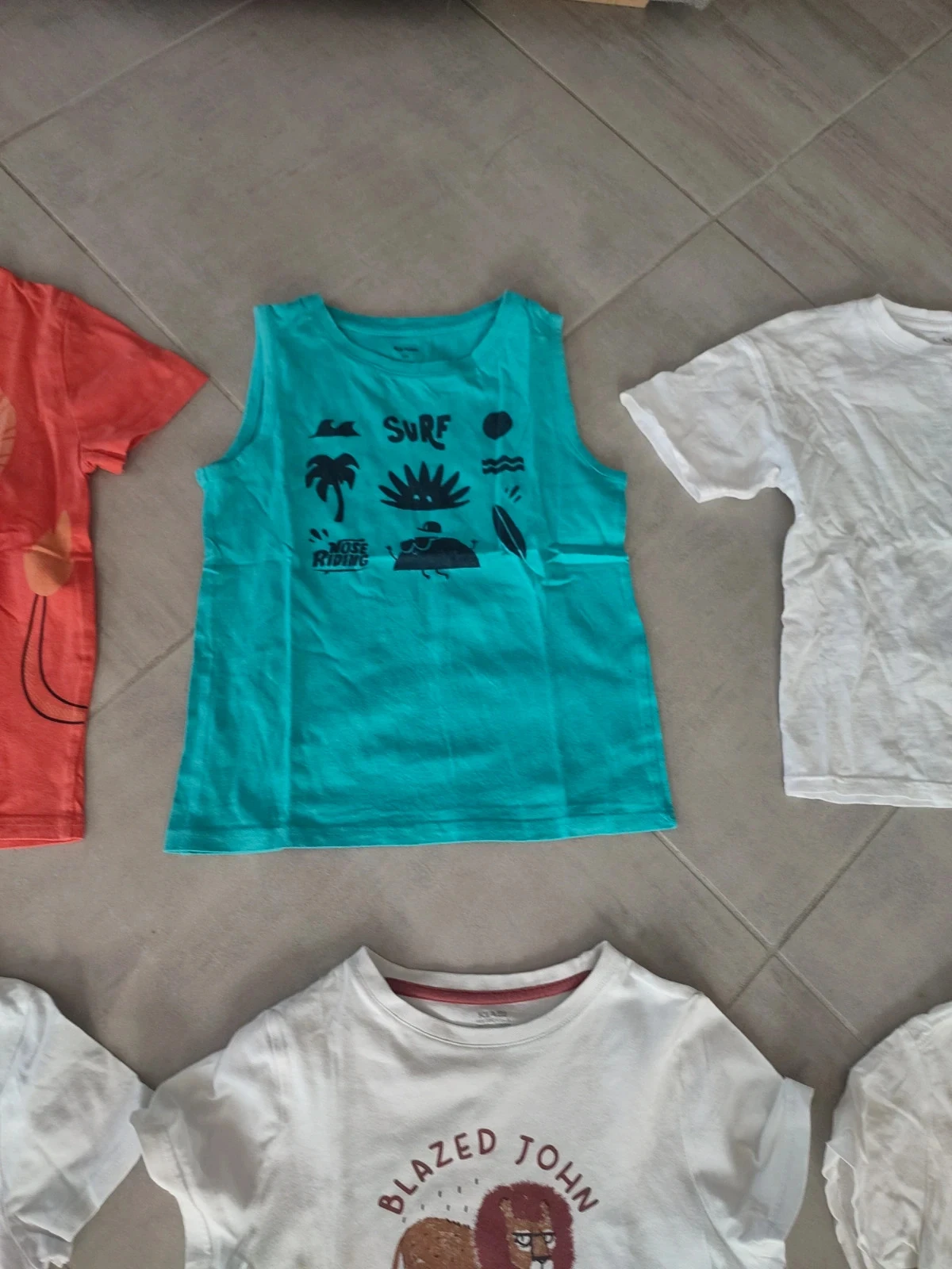 Lot de 8 camisetas de manga corta para niño de 8 años – photo 9